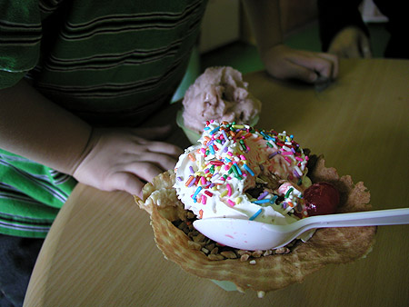 heavenly vegan sundae