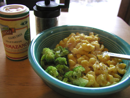 mac'n'cheese, with broccoli...because I am a freak